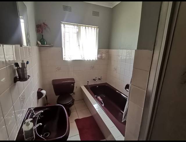 4 BEDROOM HOUSE FOR SALE IN VANDERBIJLPARK SE 3